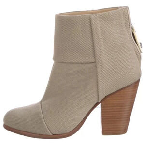 Rag & bone size 8.5  Newbury natural tan colored  Boots for Women